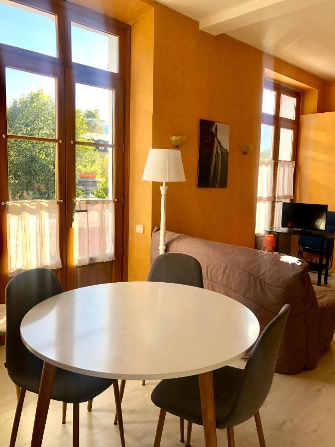 T2 Avec Terrasse Vue Hautacam Dans Villa Historique "Victoria" Argelès-Gazost Eksteriør bilde